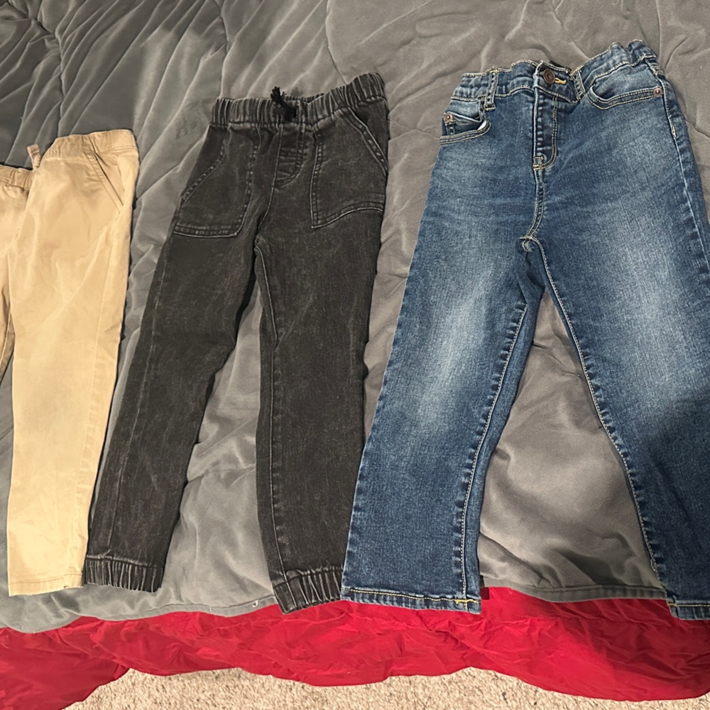 Cat & Jack/Children’s Place Pants size 4T Kids - Tan, Black, Blue